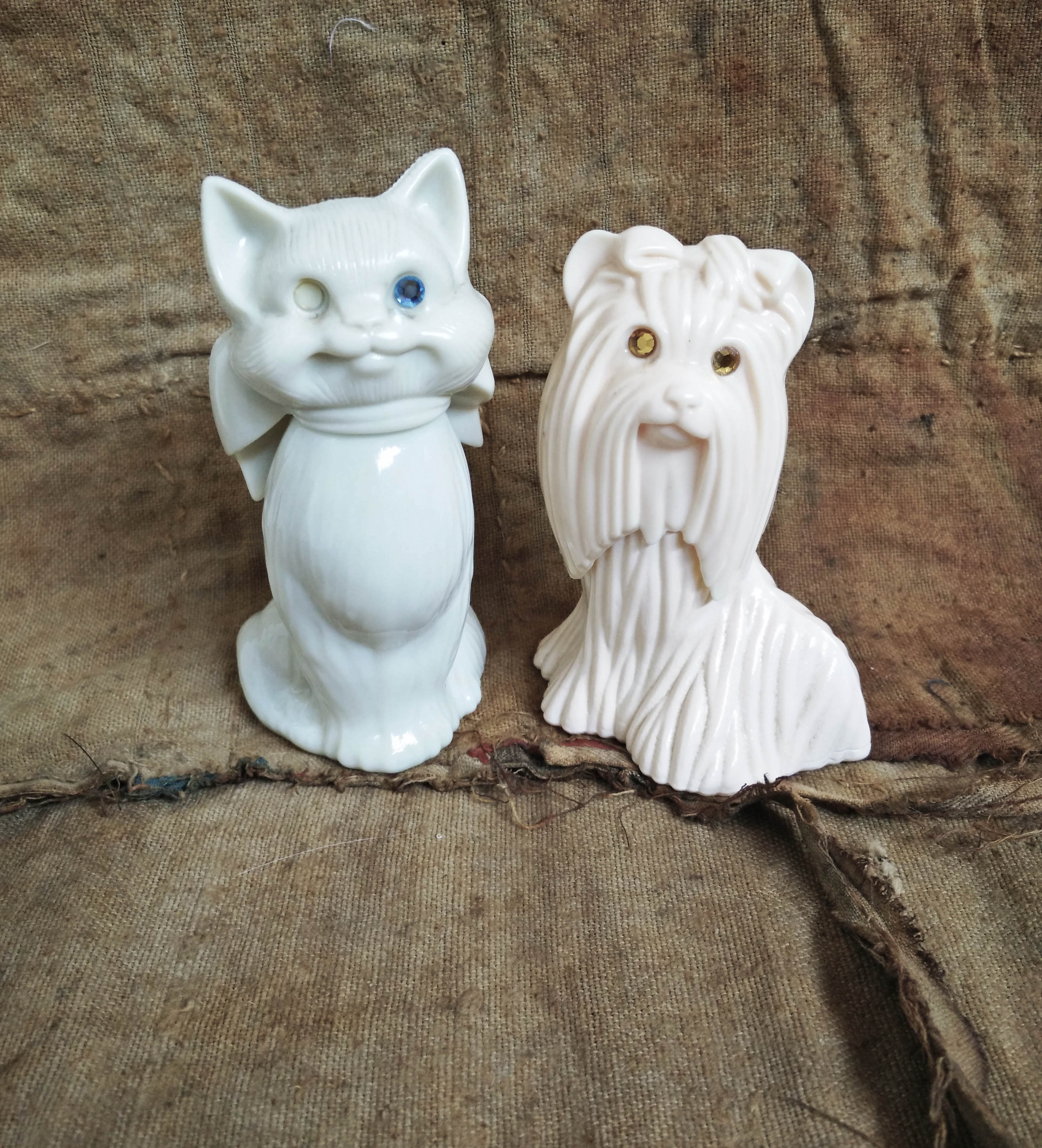 Glass Eyed Animals. Vintage Salesman Buttons. Melbourne 1917. Ateliernostalgi